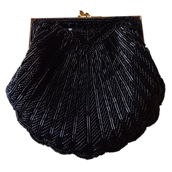 Vintage Fully Beaded Scalloped Seashell Clutch Black